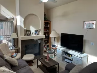 Photo #2: 2676817 Listing 