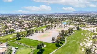 Photo #3: 2676818 Listing