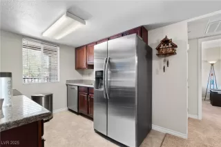 Photo #2: 2676884 Listing