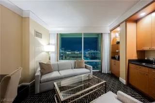 Photo #2: 2676902 Listing 