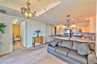 Photo #3: 2676921 Listing