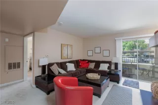 Photo #1: 2676927 Listing