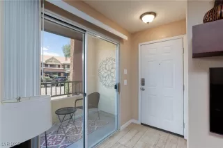 Photo #3: 2676927 Listing