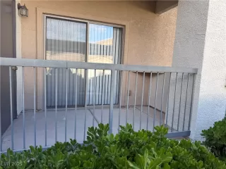 Photo #4: 2676933 Listing 