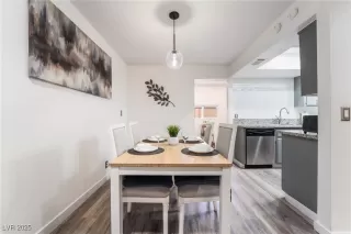 Photo #4: 2676965 Listing