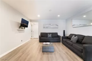 Photo #1: 2677012 Listing