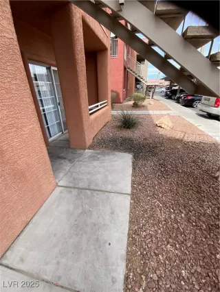 Photo #4: 2677016 Listing 