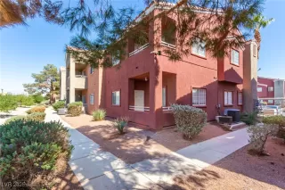 Photo #1: 2677030 Listing 