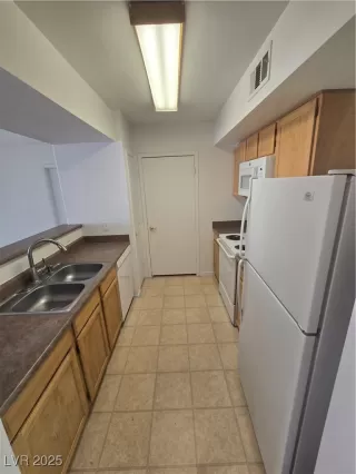 Photo #4: 2677035 Listing 