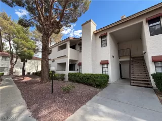 Photo #1: 2677038 Listing 