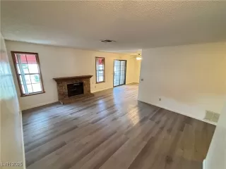 Photo #3: 2677038 Listing 