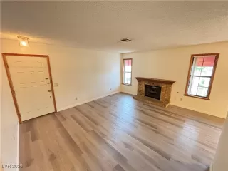 Photo #6: 2677038 Listing 