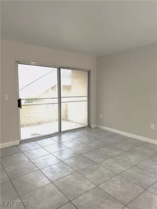 Photo #5: 2677048 Listing 