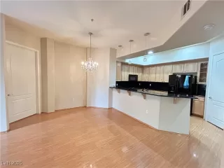 Photo #6: 2677075 Listing 