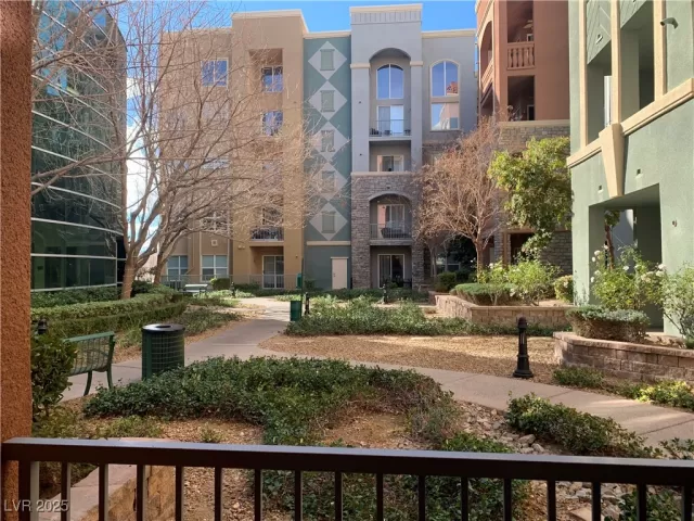 MLS: 2677077 Condo For Sale