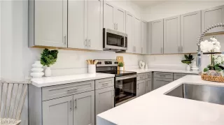 Photo #2: 2677094 Listing