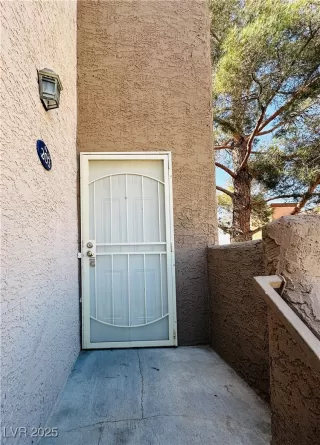 Photo #2: 2677101 Listing 