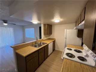 Photo #5: 2677121 Listing 