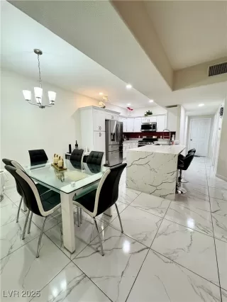 Photo #1: 2677215 Listing 