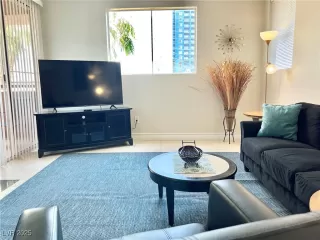 Photo #1: 2677217 Listing 