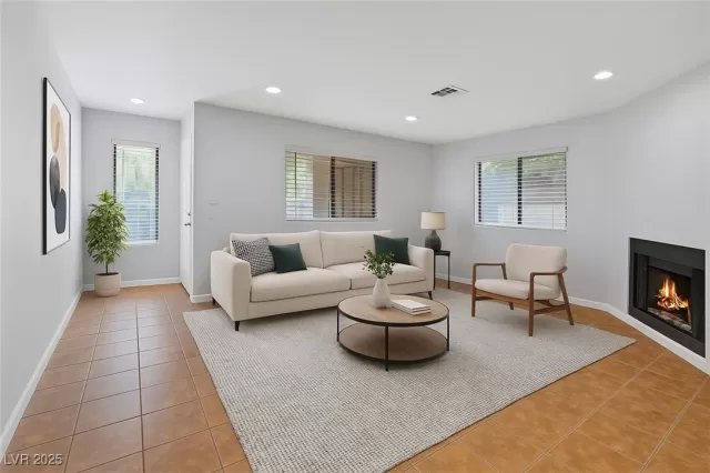 MLS: 2677278 Condo For Sale