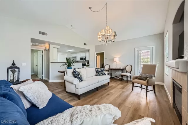 MLS: 2677305 Condo For Sale