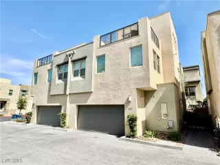 Photo #1: 2677312 Listing 