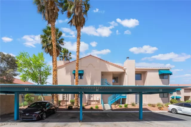 MLS: 2677389 Condo For Sale