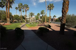 Photo #2: 2677399 Listing 