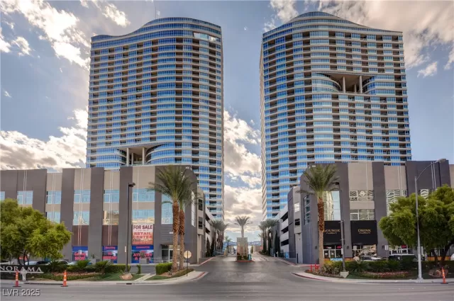 MLS: 2677431 Condo For Sale