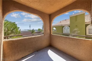 Photo #6: 2677451 Listing