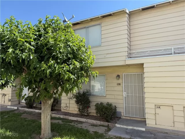 MLS: 2677459 Condo For Sale