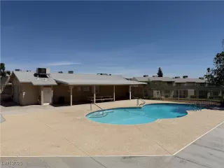 Photo #3: 2677459 Listing 