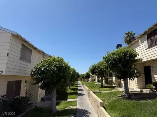 Photo #4: 2677459 Listing 