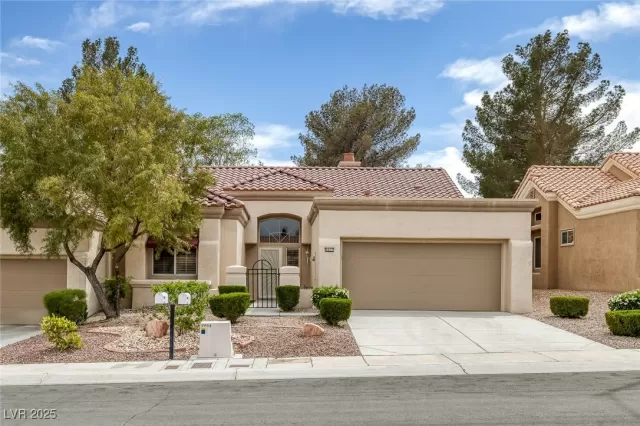 MLS: 2677486 Condo For Sale