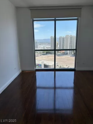 Photo #6: 2677540 Listing 