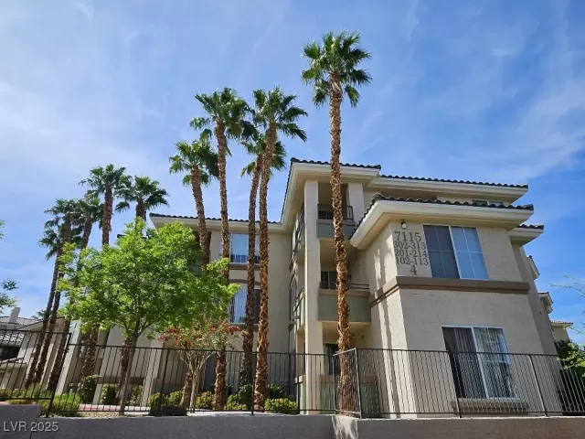 MLS: 2677546 Condo For Sale