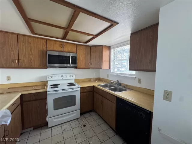 MLS: 2677547 Condo For Sale