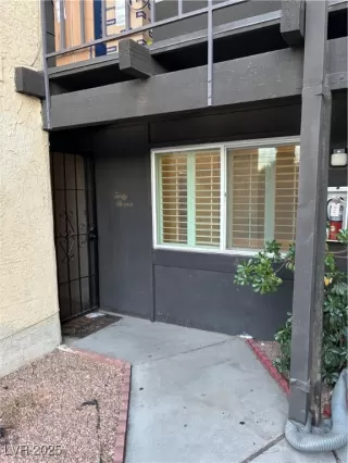 Photo #3: 2677548 Listing