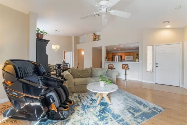 MLS: 2677563 Condo For Sale