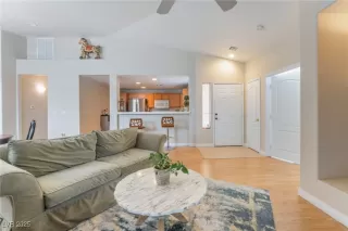 Photo #3: 2677563 Listing 