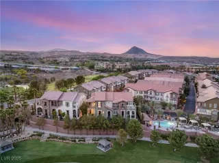 Photo #3: 2677567 Listing 