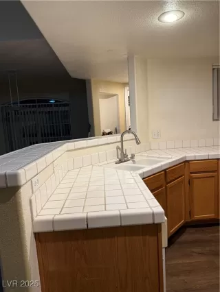 Photo #3: 2677583 Listing 