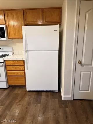 Photo #4: 2677583 Listing 