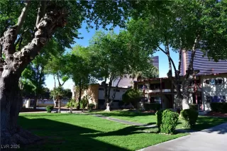 Photo #2: 2677593 Listing 