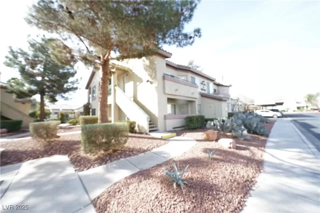 MLS: 2677599 Condo For Sale