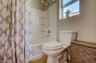 Photo #5: 2677615 Listing