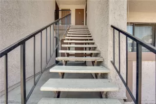 Photo #3: 2677639 Listing 