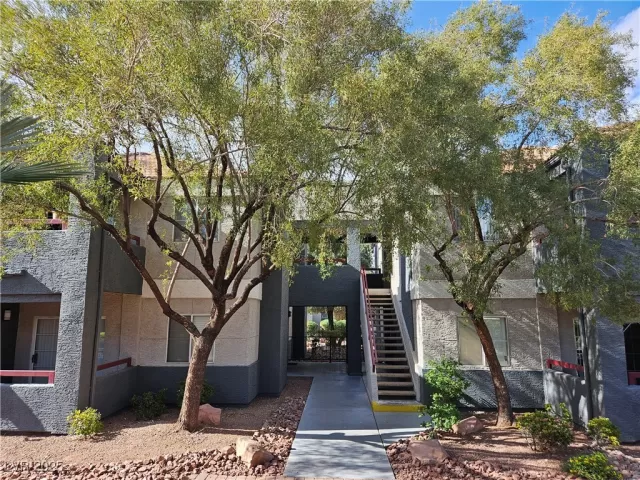 MLS: 2677685 Condo For Sale