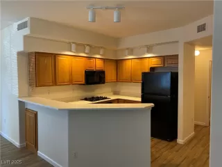 Photo #1: 2677686 Listing 